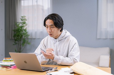 【画像】一流商社の内定者（年収2000万円）、美男美女だらけｗｗｗｗｗ
 | やっちまった速報(最新記事1)