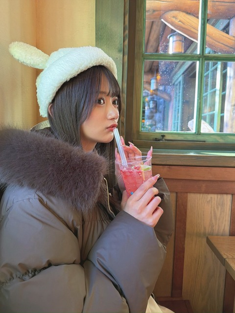 【画像】美少女、同級生とディズニー満喫中に外野から職業をバラされてブチギレ💢💢💢💢💢 | 【画像】美少女、同級生とディズニー満喫中に外野から職業をバラされてブチギレ💢💢💢💢💢 | 【画像】美少女、同級生とディズニー満喫中に外野から職業をバラされてブチギレ💢💢💢💢💢 | やっちまった速報(画像01080854254443_3)