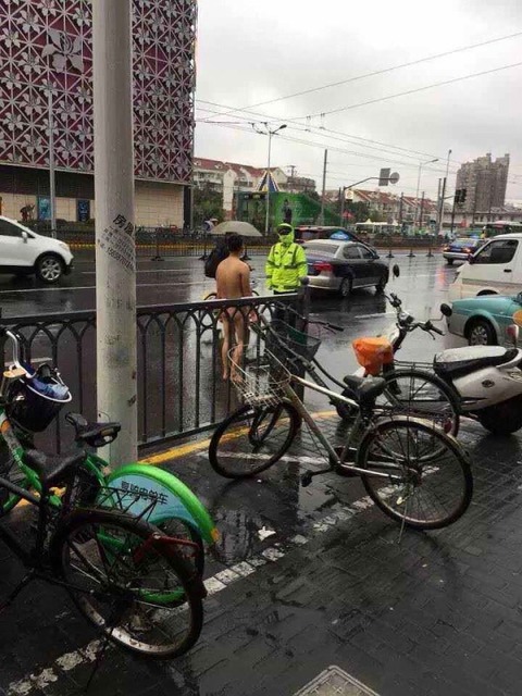 【速報】お●ぱい&マ●コ晒す20代女性の目撃情報が埼玉県のいくつもの町で多発するｗｗｗｗｗｗｗ | 【速報】お●ぱい&マ●コ晒す20代女性の目撃情報が埼玉県のいくつもの町で多発するｗｗｗｗｗｗｗ | やっちまった速報(画像10145515067817_2)