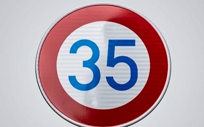 小野田紀美（35）「国家を守る観点からレアアースは最初は高コストでもいいです」
 | やっちまった速報(ピックアップ5)