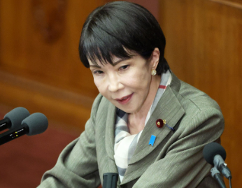 【画像】吉岡里帆の“どんぎつね”、4年ぶり復活ｗｗｗｗｗｗ
 | やっちまった速報(ピックアップ3)