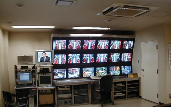 【悲報】グラビアアイドル、なんか評論家にぶちギレてる模様ｗｗｗｗｗｗ
 | やっちまった速報(ピックアップ8)