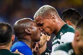 上司ぼく「へえ、新人くんパチスロ趣味なの？」新人「はい」上司ぼく「何打つの？」←俺の一番ゴキゲン取れそうな台
 | やっちまった速報(ピックアップ6)