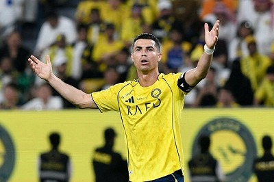 【悲報】クリロナ「牛乳は飲まない。人間にとって普通ではないし、自然に反する！」 | やっちまった速報(画像26042507092822_1)