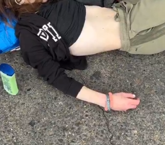 【動画】ひなこのーと作者、オ●ニー姿を大公開wwwwwwwww「中が舌みたいにぺろぺろ舐めてくれてとても気持ちいいです」
 | やっちまった速報(最新記事5)