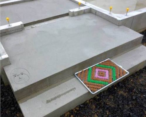 【画像】イオンモール熊本、ガレキから剥き出した鉄骨に不気味な赤文字が見つかる | 【画像】イオンモール熊本、ガレキから剥き出した鉄骨に不気味な赤文字が見つかる | 【画像】イオンモール熊本、ガレキから剥き出した鉄骨に不気味な赤文字が見つかる | 【画像】イオンモール熊本、ガレキから剥き出した鉄骨に不気味な赤文字が見つかる | やっちまった速報(30173533461011_4)