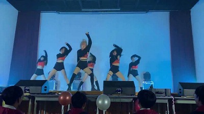 【悲報】韓国の文化祭、ほぼ下着姿で股全開で腰振って炎上 | やっちまった速報(画像20230457340142_1) 【悲報】韓国の文化祭、ほぼ下着姿で股全開で腰振って炎上 | やっちまった速報(画像20230457340142_1)