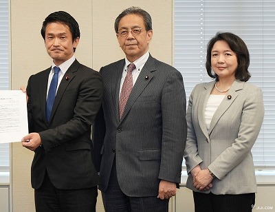 【悲報】中道改革連合(チュドカク)「やっぱ新しい政党作るわ!!!名前考えてくれ!!!!!!!」 | やっちまった速報(画像04105849250528_1) 【悲報】中道改革連合(チュドカク)「やっぱ新しい政党作るわ!!!名前考えてくれ!!!!!!!」 | やっちまった速報(画像04105849250528_1)