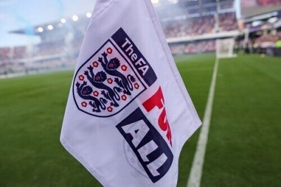 【悲報】サッカーイングランド代表さん、現地での練習道具をほぼ全部盗難されてしまうwww | やっちまった速報(画像14162833045910_1) 【悲報】サッカーイングランド代表さん、現地での練習道具をほぼ全部盗難されてしまうwww | やっちまった速報(画像14162833045910_1)
