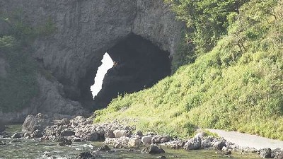 【悲報】旦那と子どもが泳ぐところを撮影しよ! → 落石が頭に直撃して母親死亡 | やっちまった速報(03133559296104_1) 【悲報】旦那と子どもが泳ぐところを撮影しよ! → 落石が頭に直撃して母親死亡 | やっちまった速報(03133559296104_1)